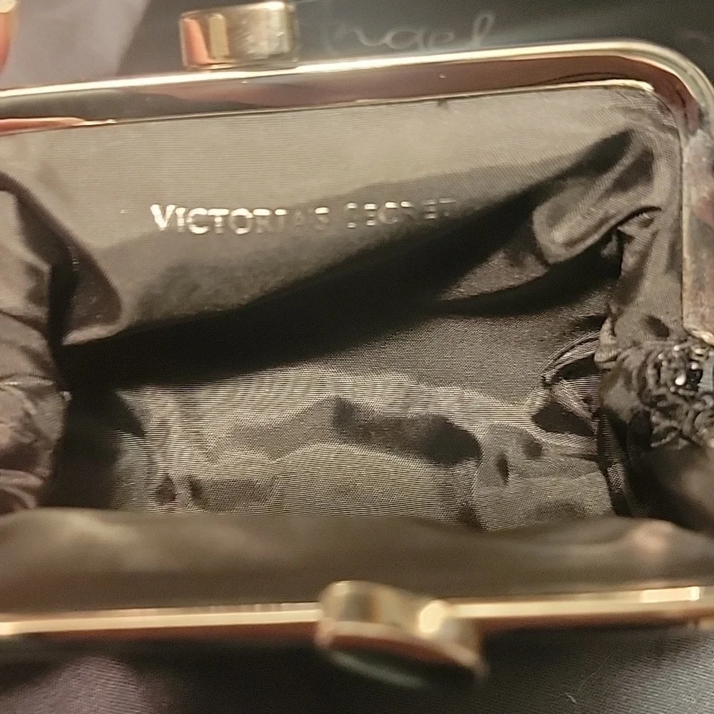 Victoria’s Secret Black and Silver Sequin Coin Purse Angel Forever New in Box - Picture 3 of 4
